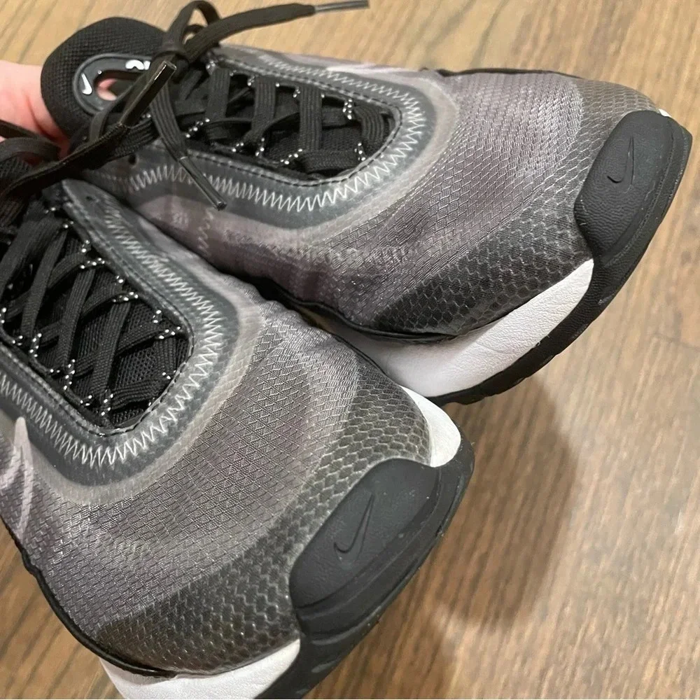 Nike Air Max 2090 